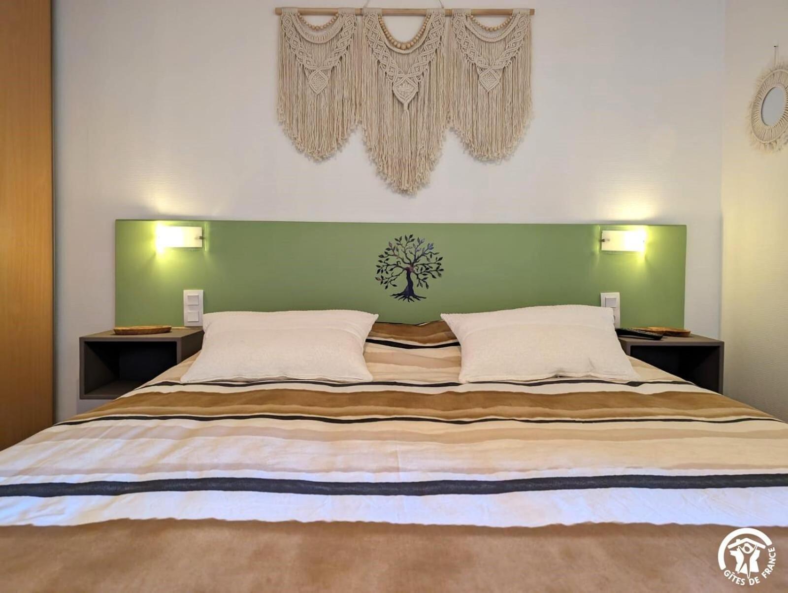 La Maison Millesime Bed & Breakfast La Caunette Екстериор снимка