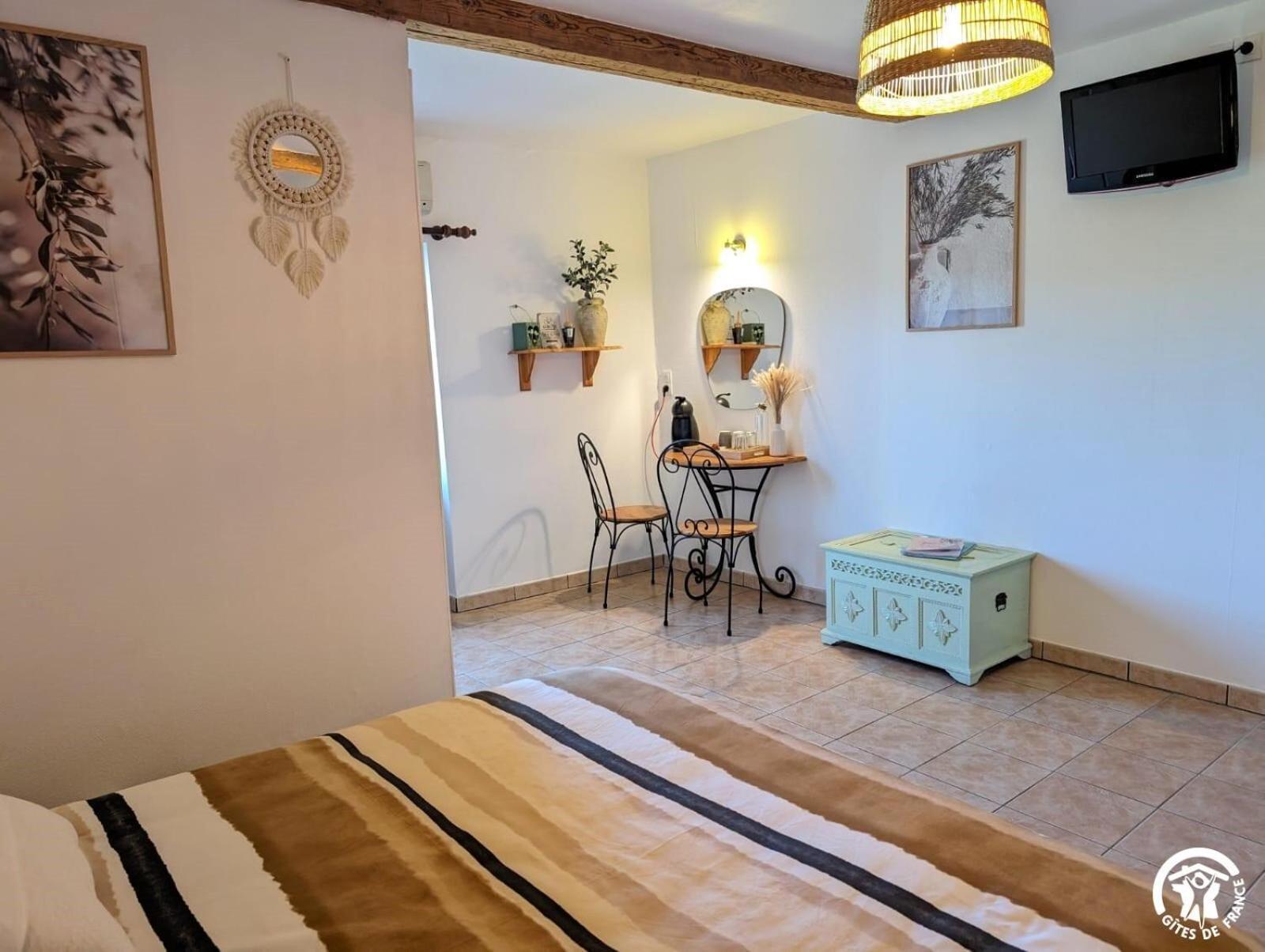 La Maison Millesime Bed & Breakfast La Caunette Екстериор снимка