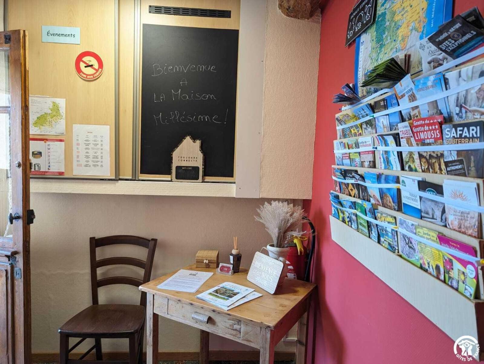 La Maison Millesime Bed & Breakfast La Caunette Екстериор снимка
