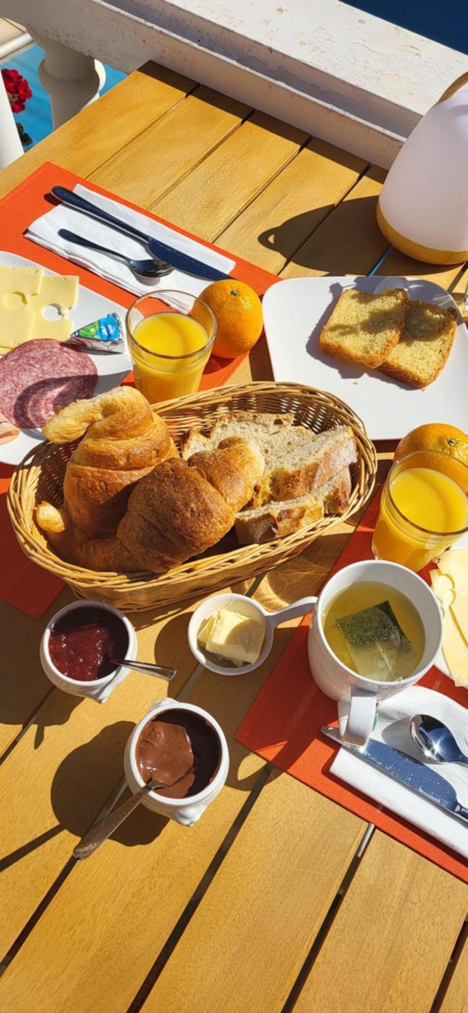 La Maison Millesime Bed & Breakfast La Caunette Екстериор снимка